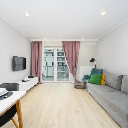 Obroncow Wybrzeza 17 By Homeprime Apartment